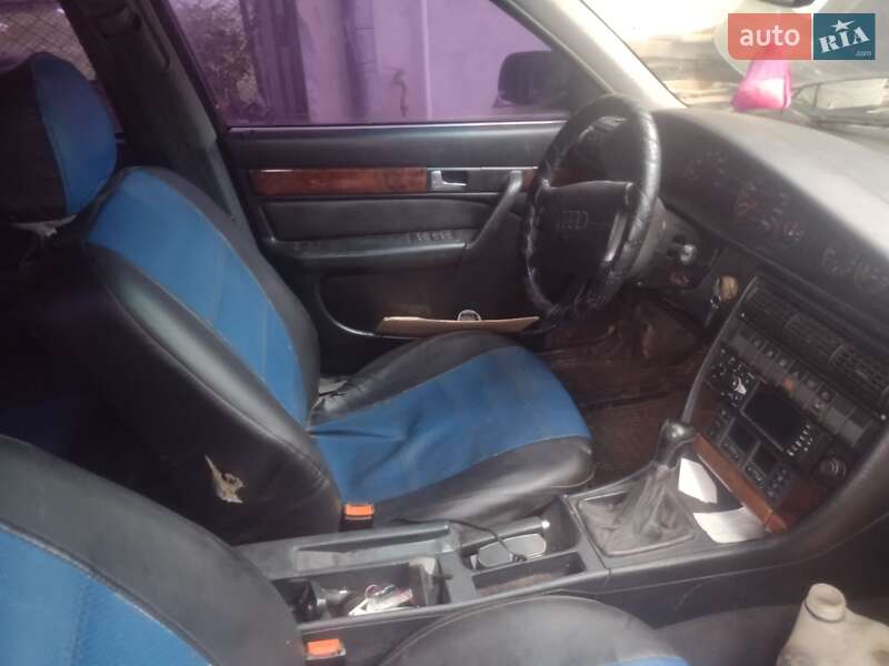 Седан Audi A6 1996 в Болехове