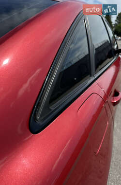 Седан Audi A6 2012 в 