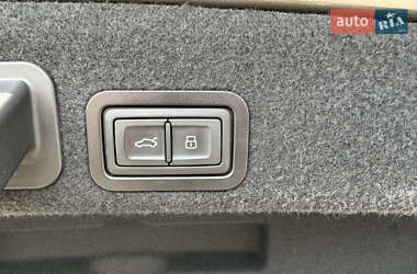 Седан Audi A6 2016 в 