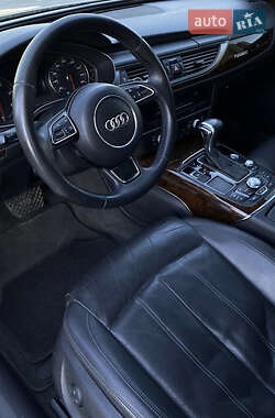 Седан Audi A6 2015 в 