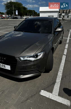 Седан Audi A6 2012 в 