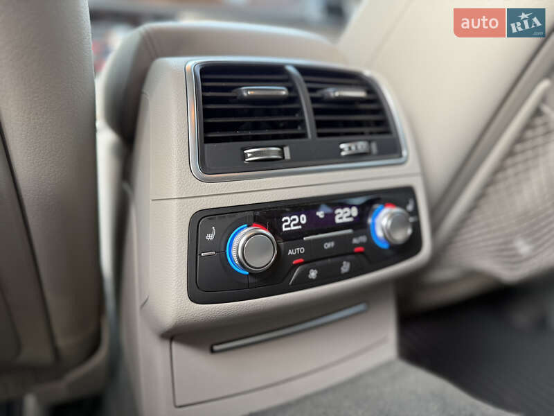 Седан Audi A6 2015 в Дніпрі