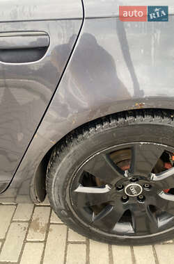 Седан Audi A6 2004 в 