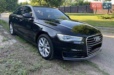 Седан Audi A6 2015 в 