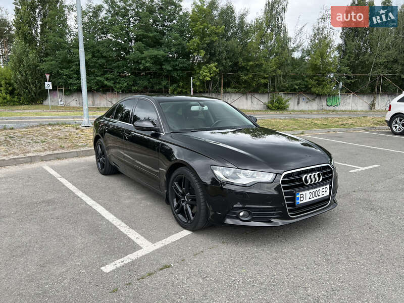 Седан Audi A6 2013 в 