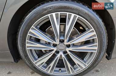 Седан Audi A6 2019 в 