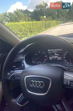 Седан Audi A6 2015 в 
