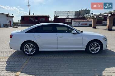 Седан Audi A6 2015 в 