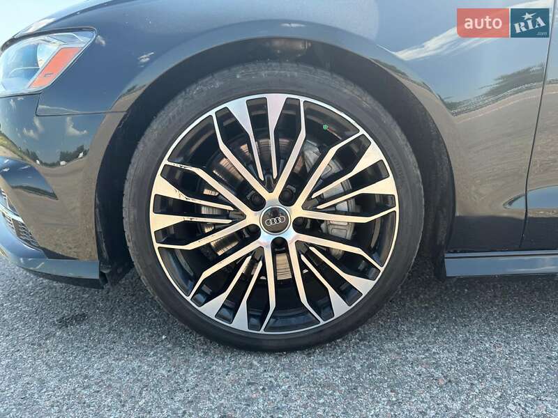 Седан Audi A6 2017 в Новомосковске
