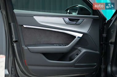 Седан Audi A6 2018 в 