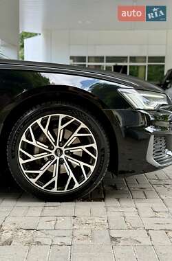 Седан Audi A6 2020 в 
