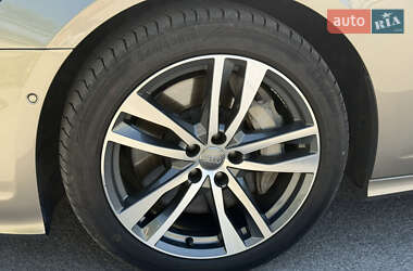Седан Audi A6 2019 в 