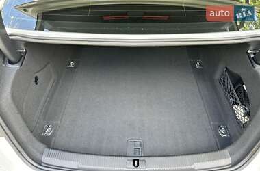 Седан Audi A6 2016 в 