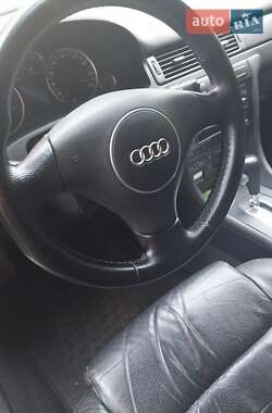 Универсал Audi A6 2004 в 