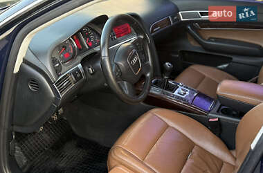 Седан Audi A6 2004 в 