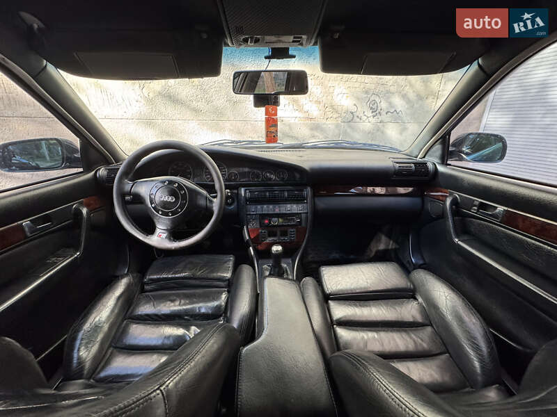 Седан Audi A6 1995 в Луцке