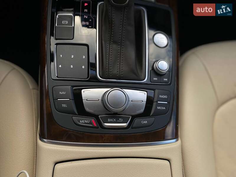 Седан Audi A6 2015 в Киеве