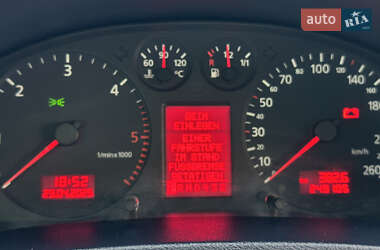 Седан Audi A6 2000 в 