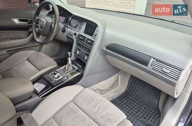Седан Audi A6 2004 в 