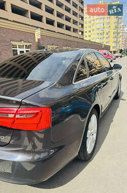 Седан Audi A6 2012 в 