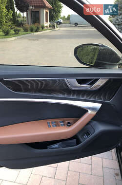 Седан Audi A6 2019 в 