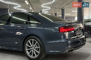 Седан Audi A6 2015 в 