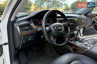 Седан Audi A6 2012 в 