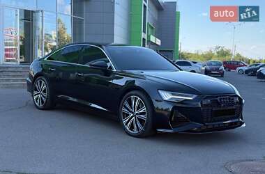 Седан Audi A6 2018 в 