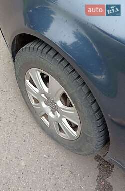 Универсал Audi A6 2004 в 