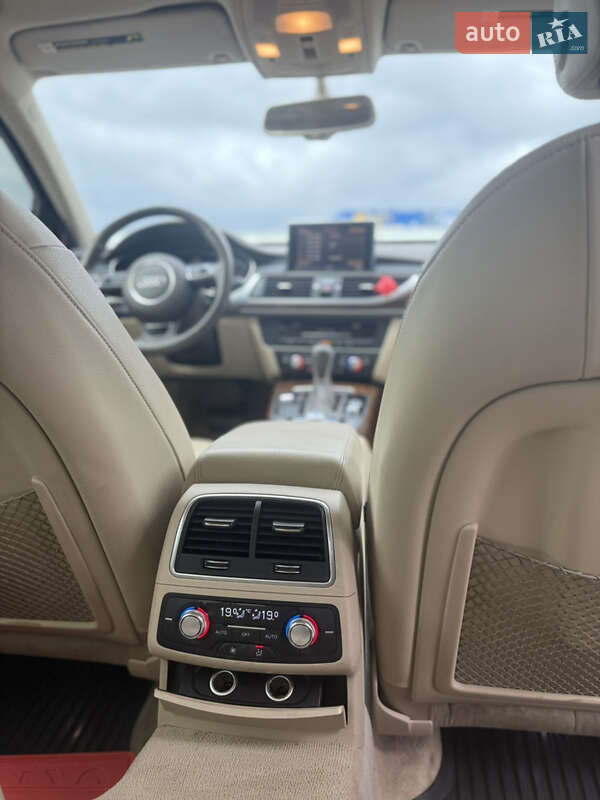 Седан Audi A6 2015 в Львове