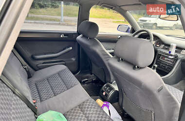 Универсал Audi A6 2000 в 