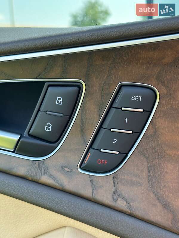 Седан Audi A6 2012 в Львове