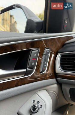 Седан Audi A6 2014 в 