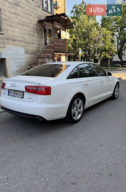 Седан Audi A6 2012 в 