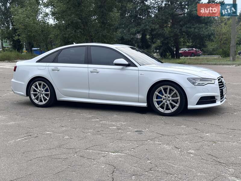 Седан Audi A6 2017 в Киеве