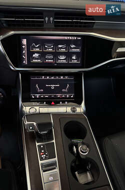 Седан Audi A6 2019 в 