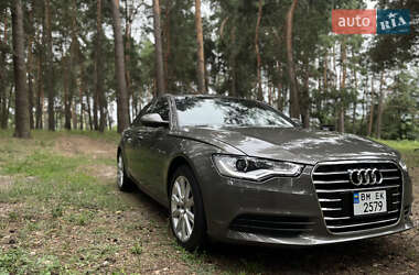 Седан Audi A6 2013 в 