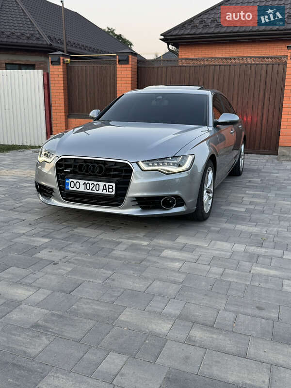 Седан Audi A6 2014 в Измаиле