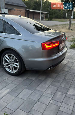 Седан Audi A6 2014 в 