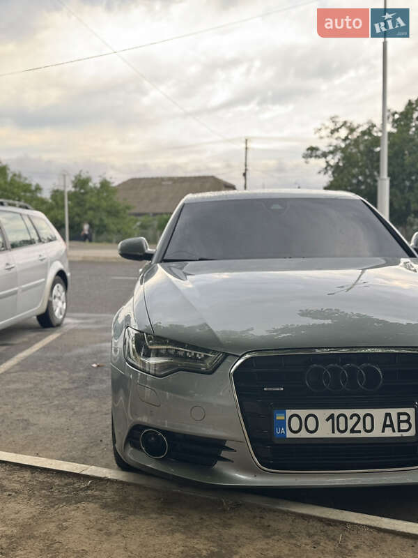 Седан Audi A6 2014 в Измаиле