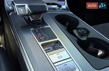 Седан Audi A6 2018 в 