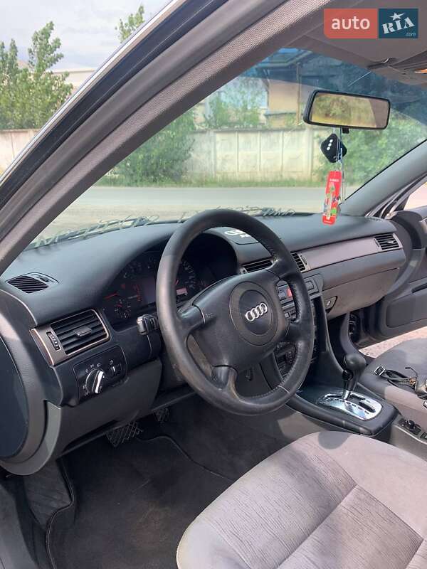 Седан Audi A6 1998 в Ровно