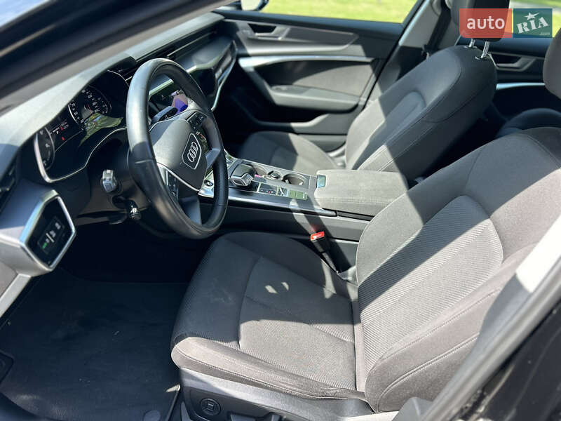 Седан Audi A6 2021 в Чопе