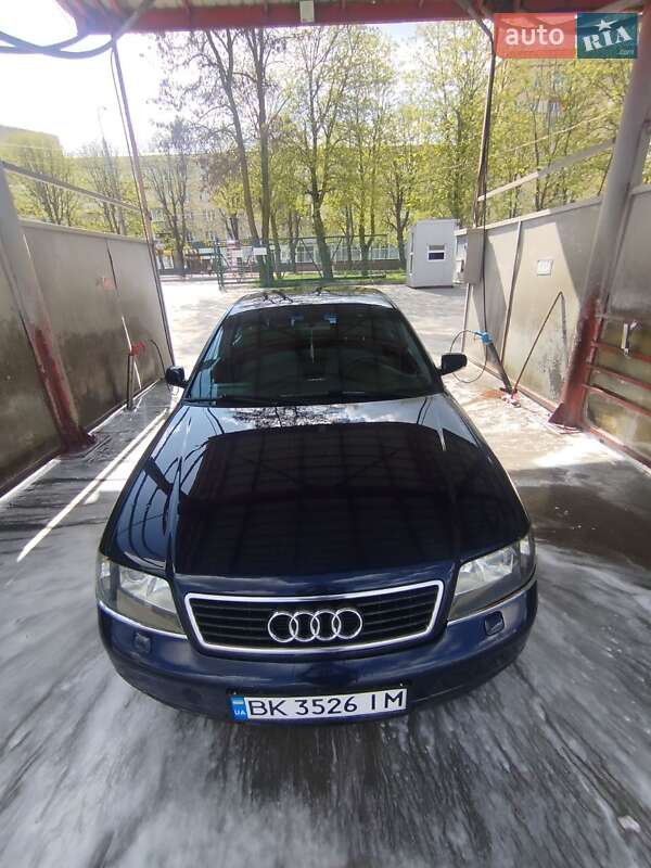 Седан Audi A6 1998 в Ровно