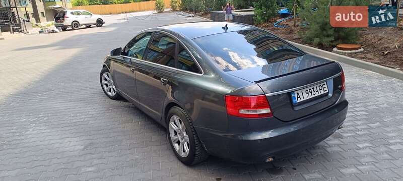 Седан Audi A6 2004 в Софиевской Борщаговке