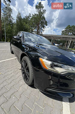 Седан Audi A6 2013 в 