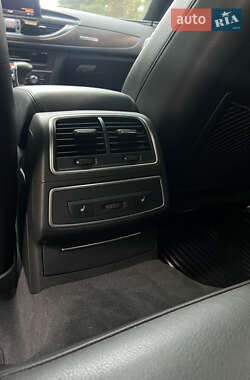 Седан Audi A6 2013 в 