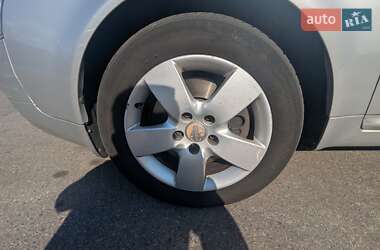 Универсал Audi A6 2001 в 
