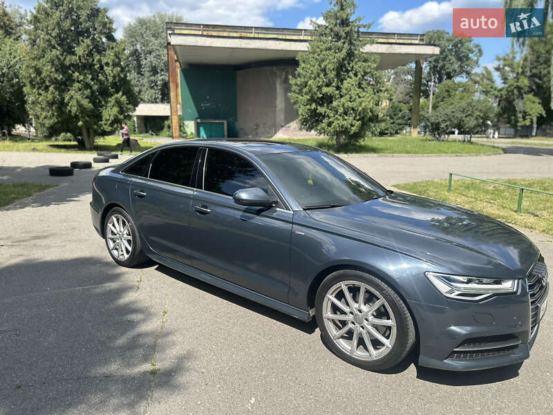 Седан Audi A6 2015 в Киеве