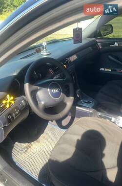 Седан Audi A6 2002 в 